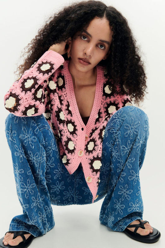 Cardigan crosetat roz