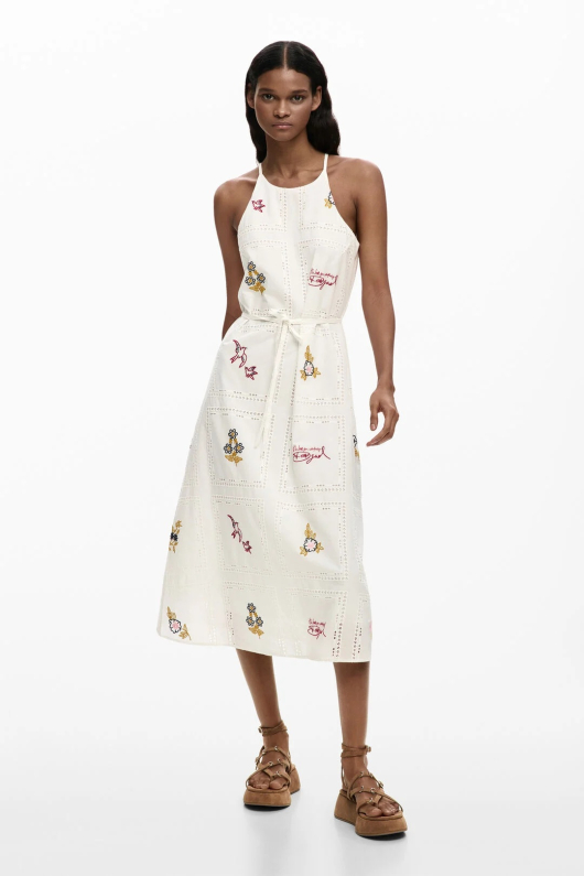 ROCHIE ALBA DIN BUMBAC. CU BRODERIE