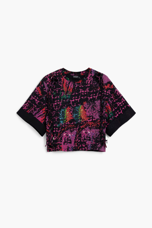 Tricou etnic creat de Mr. Christian Lacroix