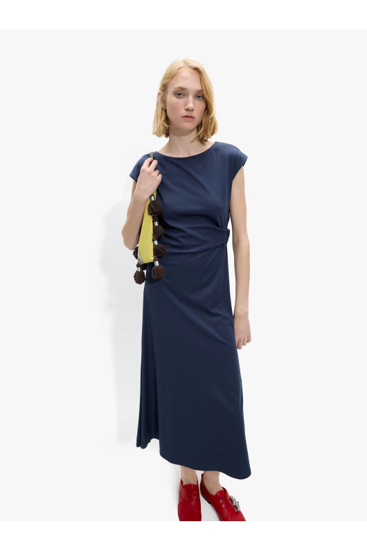 ROCHIE BLUEMARIN