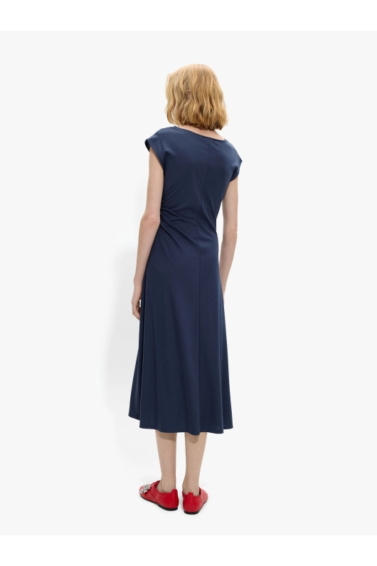 ROCHIE BLUEMARIN