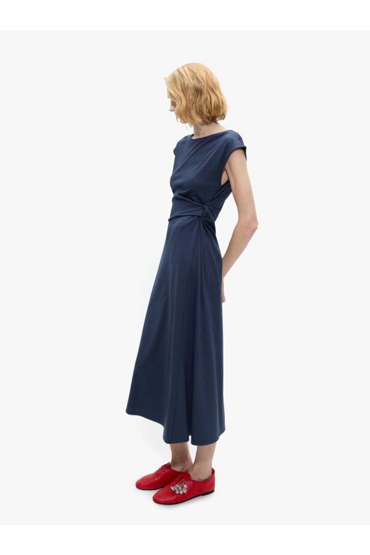 ROCHIE BLUEMARIN