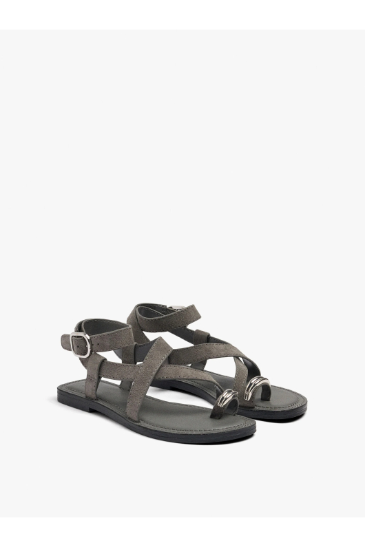 SANDALE DIN PIELE