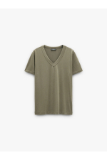 TRICOU CU DECOLTEU IN V