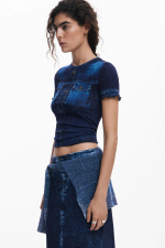 TRICOU CU PRINT DENIM