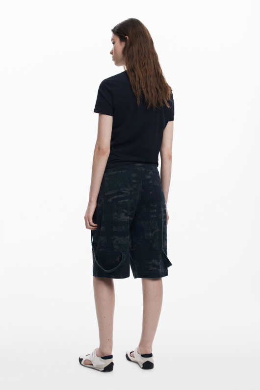 TRICOU NEGRU CU PRINT