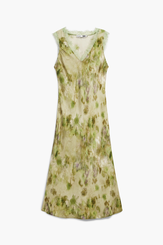 ROCHIE SATINATA CU BRODERIE