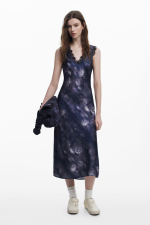 ROCHIE SATINATA CU BRODERIE