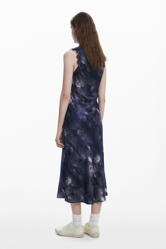ROCHIE SATINATA CU BRODERIE