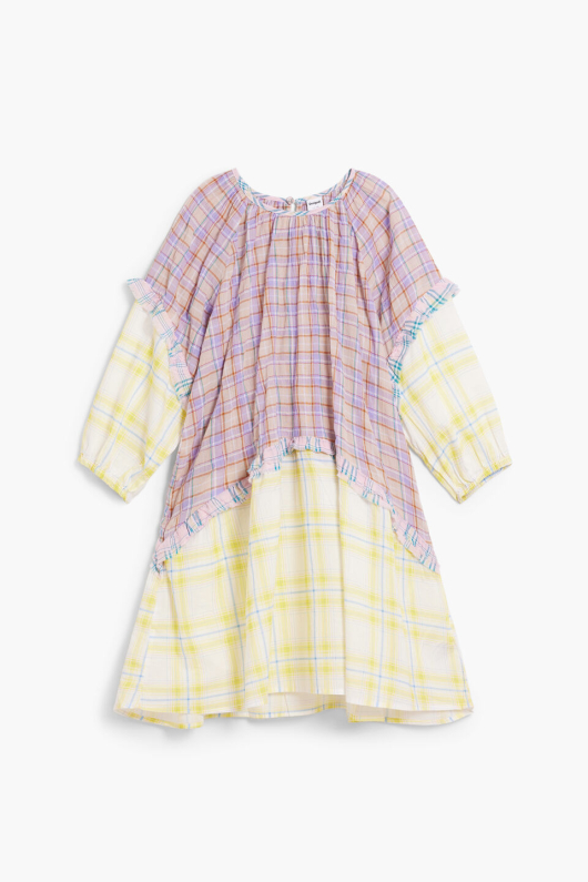 Rochie in carouri cu volane