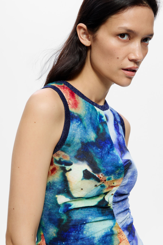Bluza imprimata fara maneci
