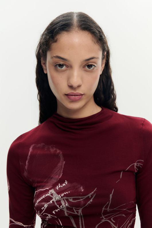 BLUZA VISINIE CU PRINT TEXT