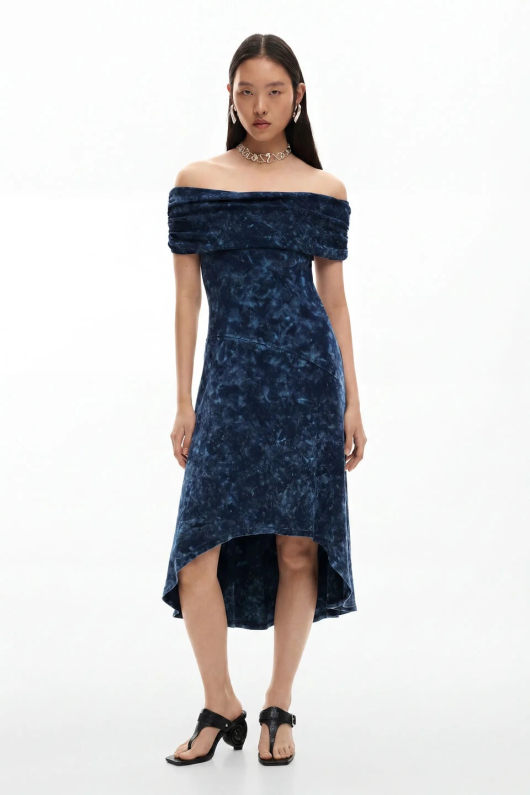 ROCHIE ALBASTRA IN DEGRADE