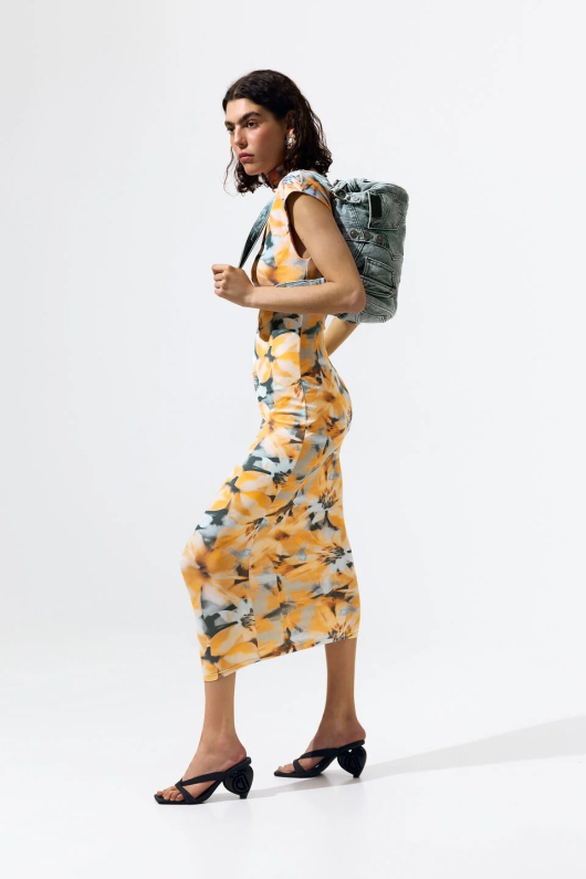 Rochie tip creion cu flori