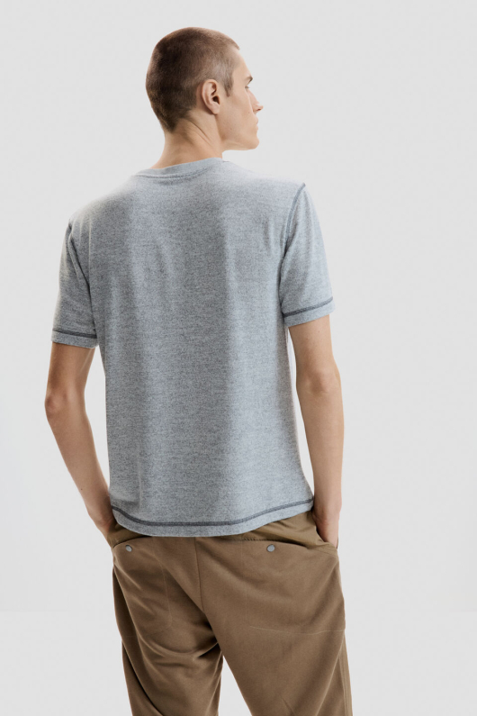 TRICOU GRI DIN MATERIAL MOALE