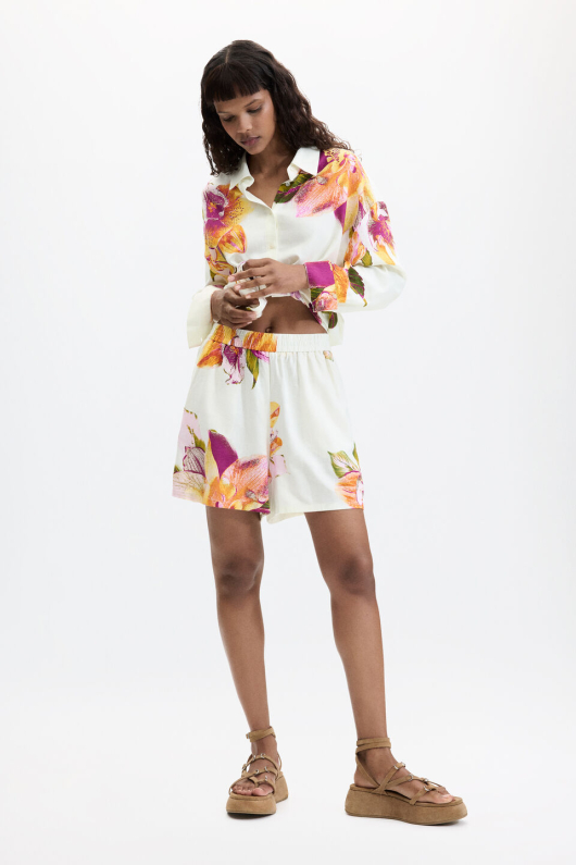 PANTALONI SCURTI, ALBI CU PRINT FLORAL