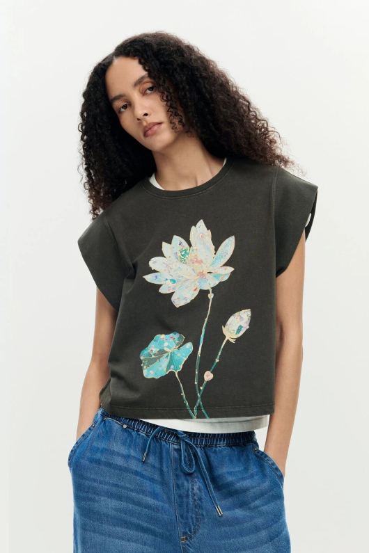 TRICOU GRI CU FLOARE