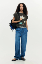 TRICOU GRI CU FLOARE