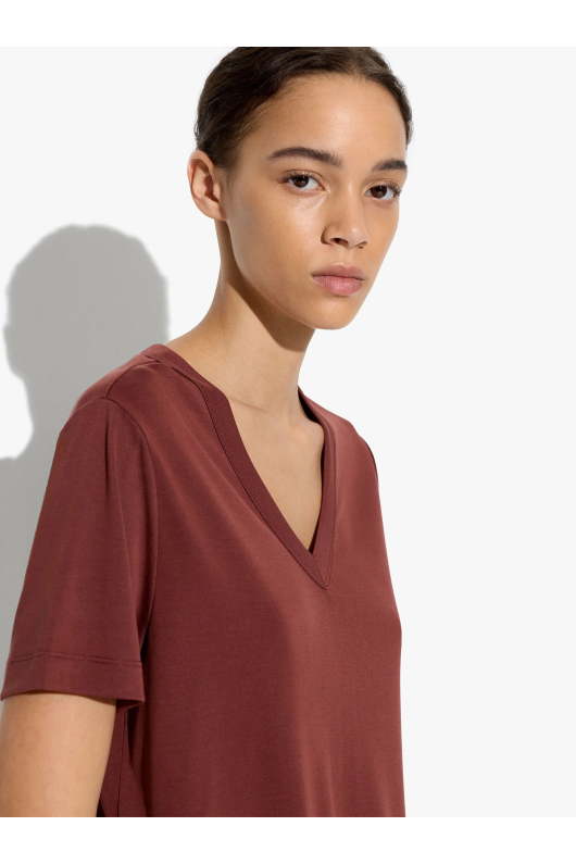 TRICOU CU DECOLTEU IN V