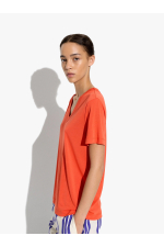 TRICOU CU DECOLTEU IN V