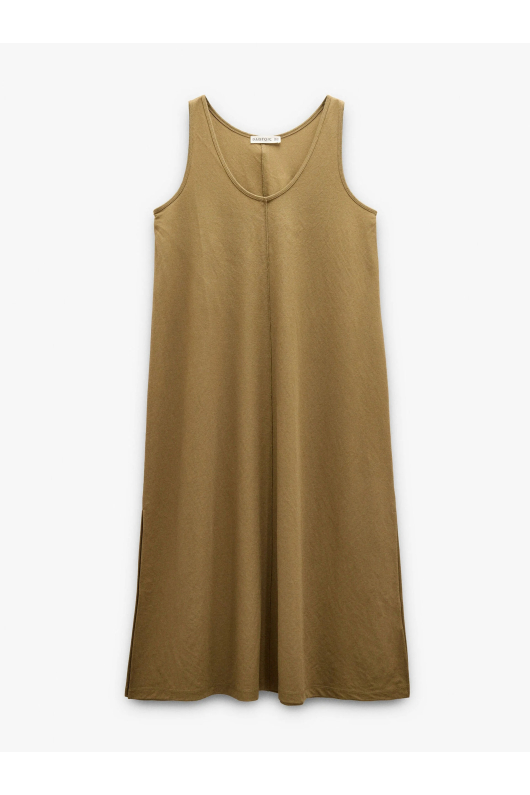 ROCHIE KAKI