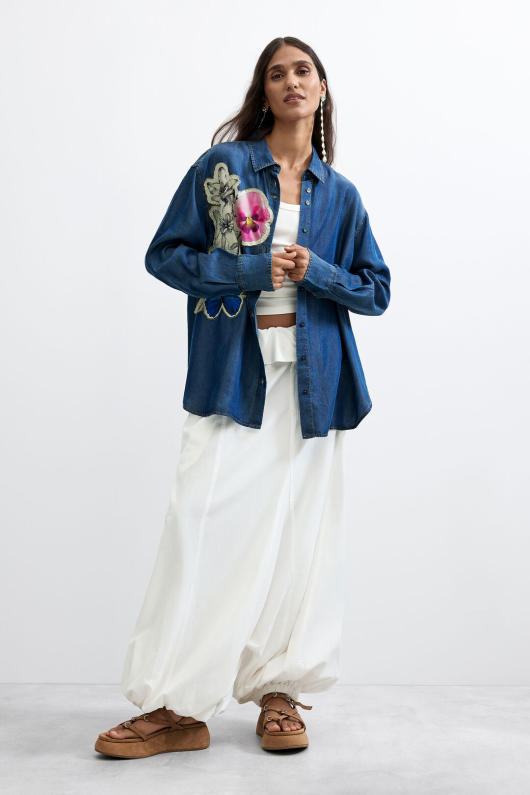 CAMASA DENIM CU APLICATIE FLOARE