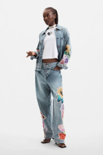 PANTALONI DENIM CU APLICATII