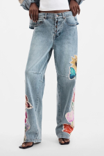 PANTALONI DENIM CU APLICATII