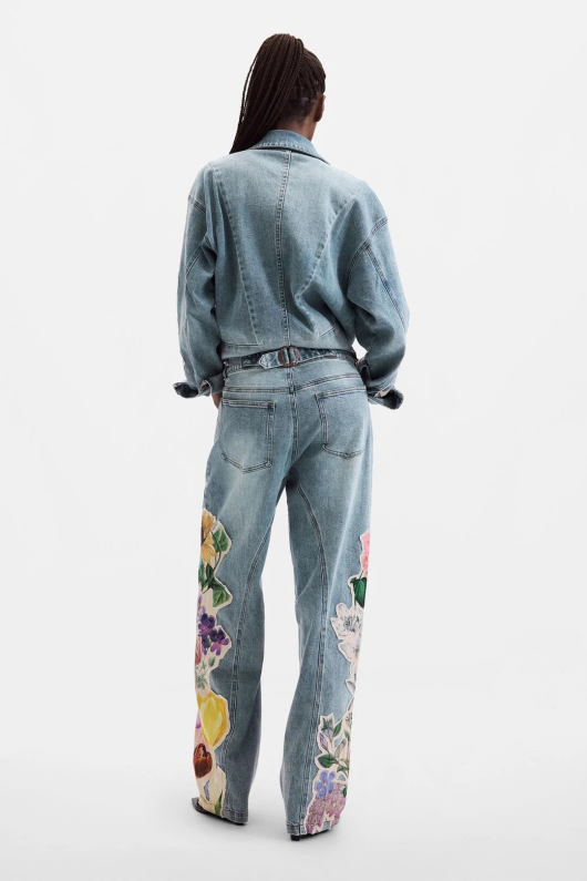 PANTALONI DENIM CU APLICATII