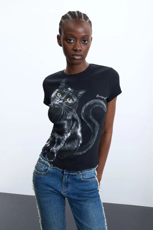 TRICOU NEGRU CU PISICA