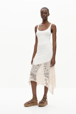 Rochie asimetrica crosetata