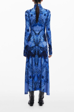 ROCHIE LUNGA IN TONURI DE ALBASTRU