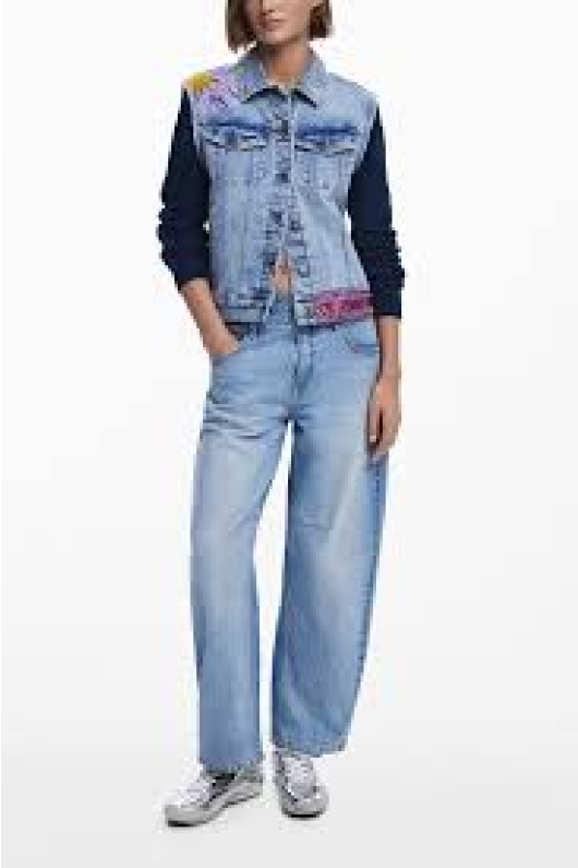 JACHETA DENIM CU APLICATII