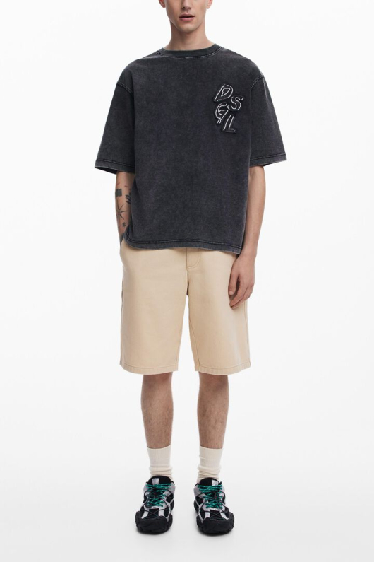 TRICOU