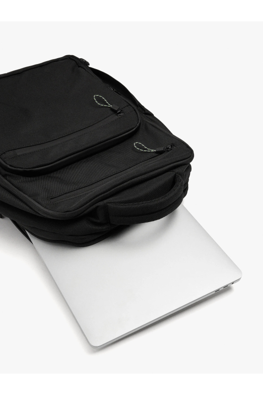 RUCSAC NEGRU