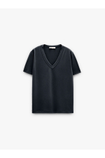 TRICOU CU DECOLTEU IN V