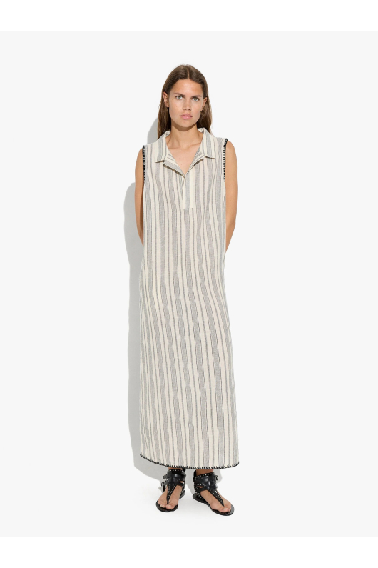 ROCHIE IN DUNGI