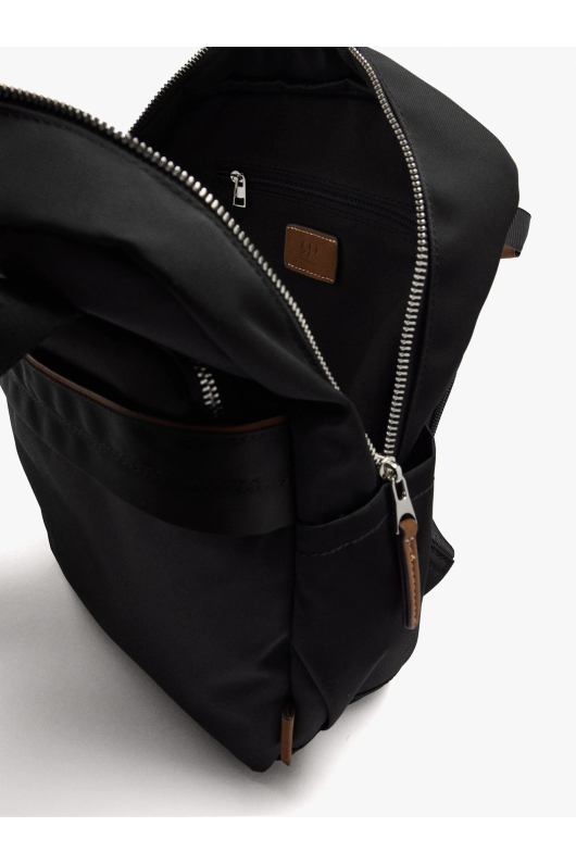 RUCSAC NEGRU