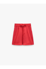 PANTALONI SCURTI ROSII