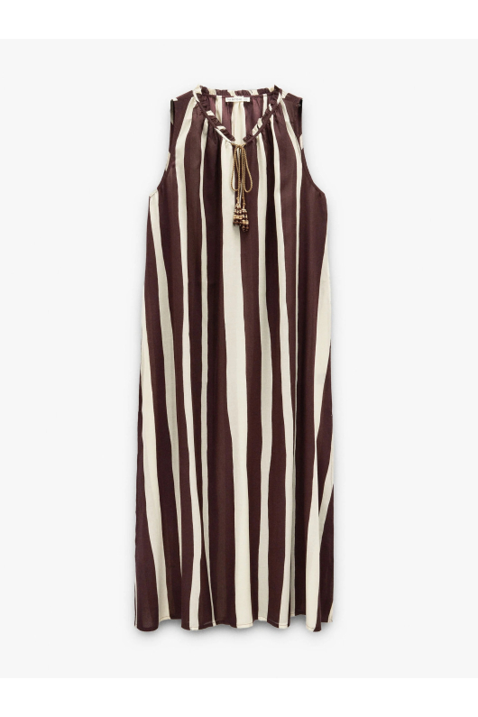 ROCHIE IN DUNGI