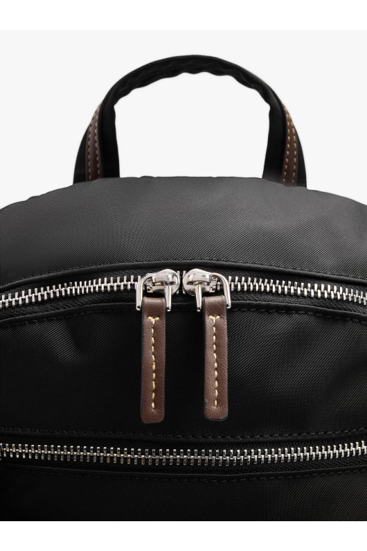 RUCSAC NEGRU