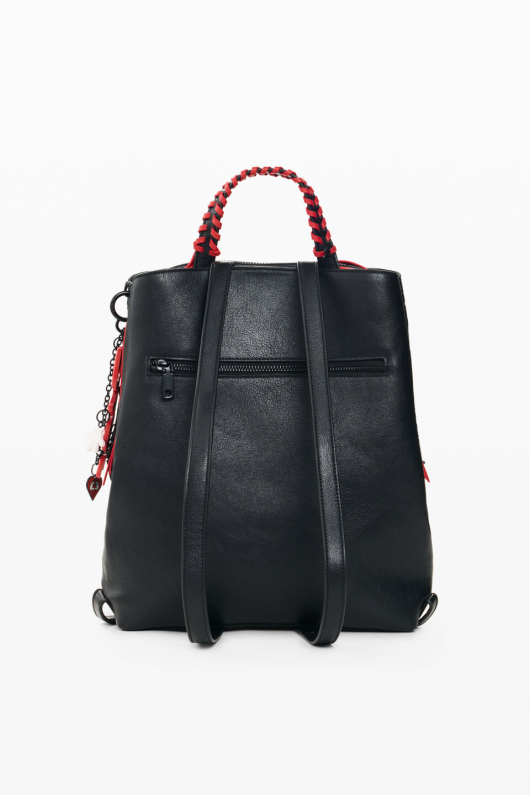 RUCSAC MEDIU, NEGRU