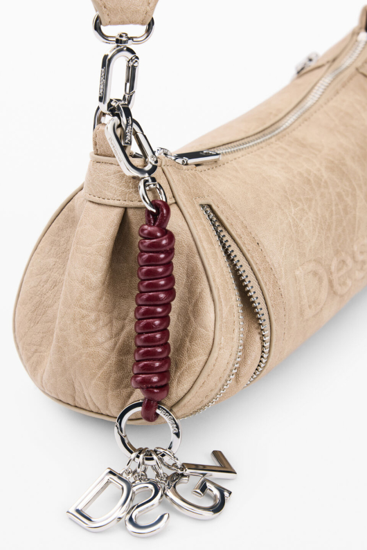 GEANTA BEJ CU CHARM