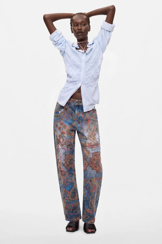 PANTALONI DENIM CU PRINT