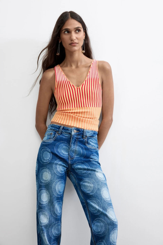 Pantaloni jeans slim cu imprimeu