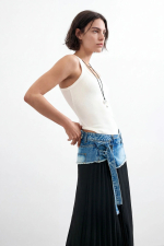 FUSTA LUNGA, NEAGRA CU BETELIE DIN DENIM