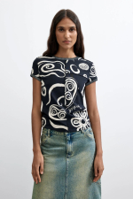TRICOU NEGRU CU PRINT