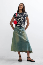 TRICOU NEGRU CU PRINT
