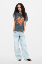 TRICOU GRI CU PRINT INIMA