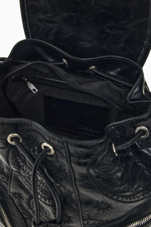 RUCSAC NEGRU CU BRODERIE
